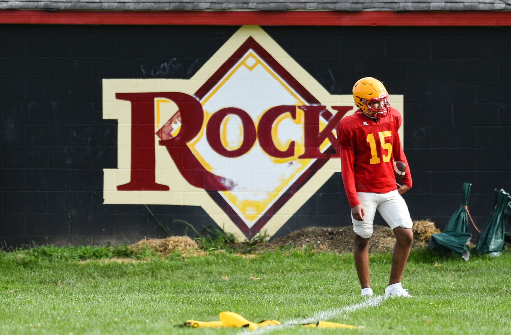081919-mda-spt-rocky-football-090a.JPG